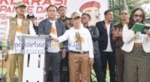 Bupati-Wakil Bupati Pesisir Barat Hadiri Deklarasi  Kampanye  Damai Pemilu 2024