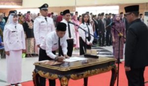 PJ Bupati OKU Lantik 559 Pejabat di Lingkungan Pemerintah Kabupaten OKU