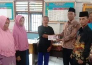 25 KPM  Pekon Heniarong Terima  BLT-DD  Tahap I